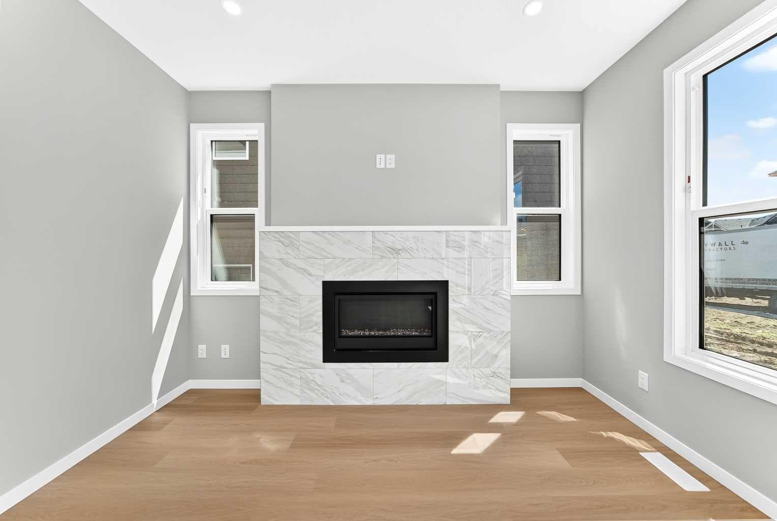 547 Mercado Avenue SE