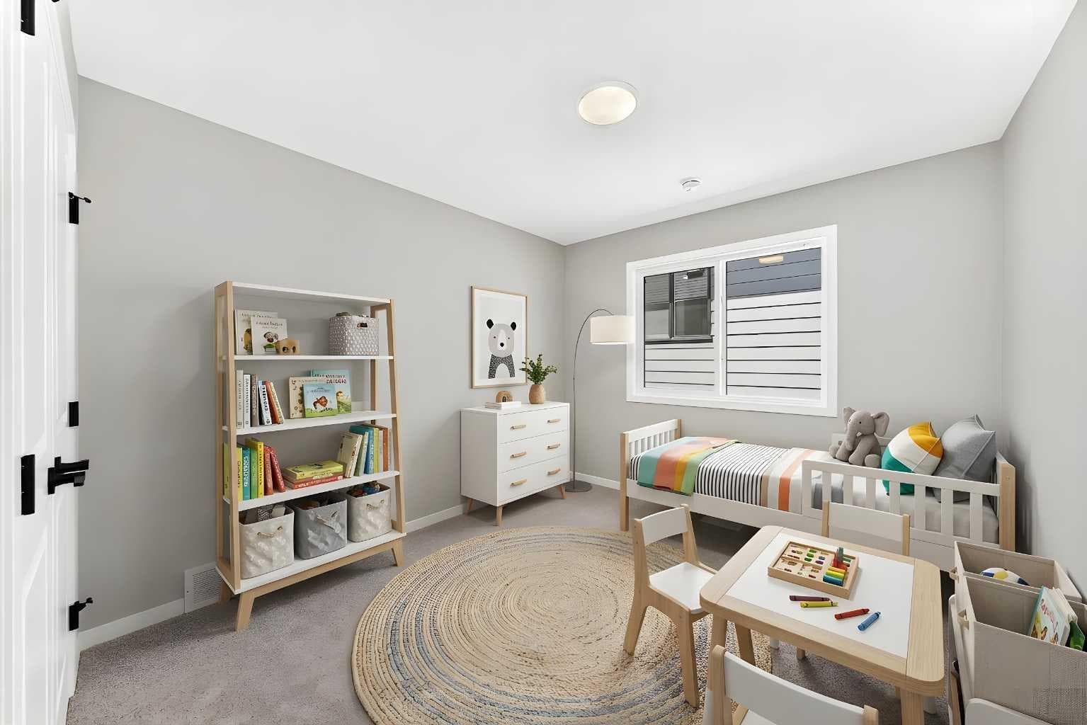 547 Mercado Avenue SE