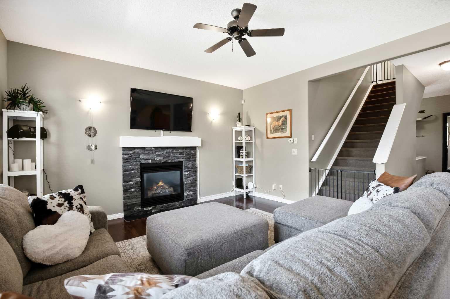 29 Mahogany View SE