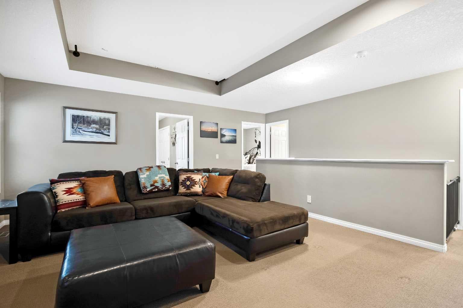 29 Mahogany View SE