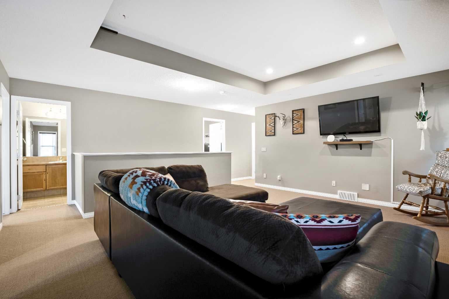 29 Mahogany View SE