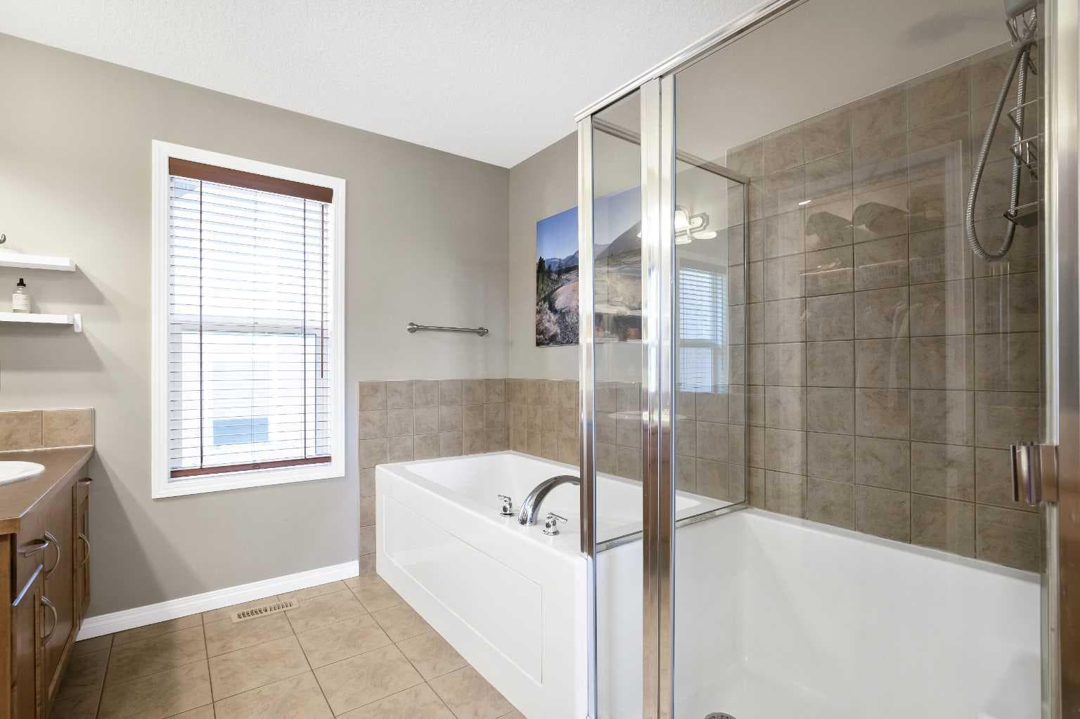 29 Mahogany View SE