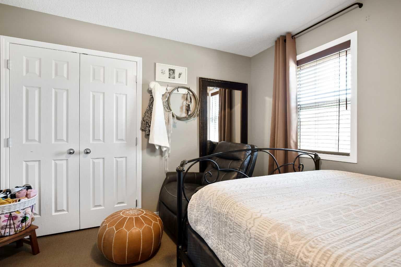 29 Mahogany View SE