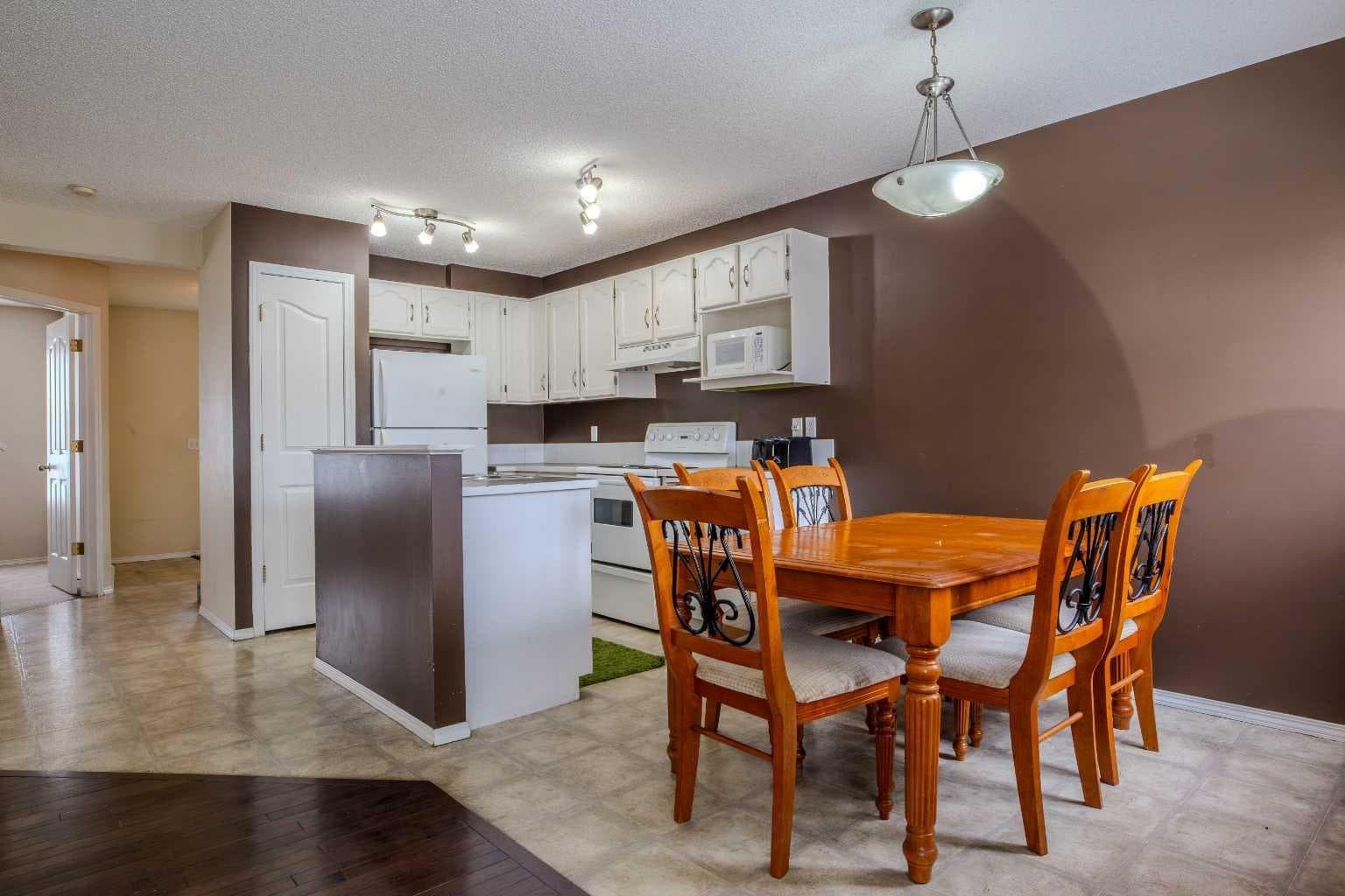 161 Saddlecrest Close NE