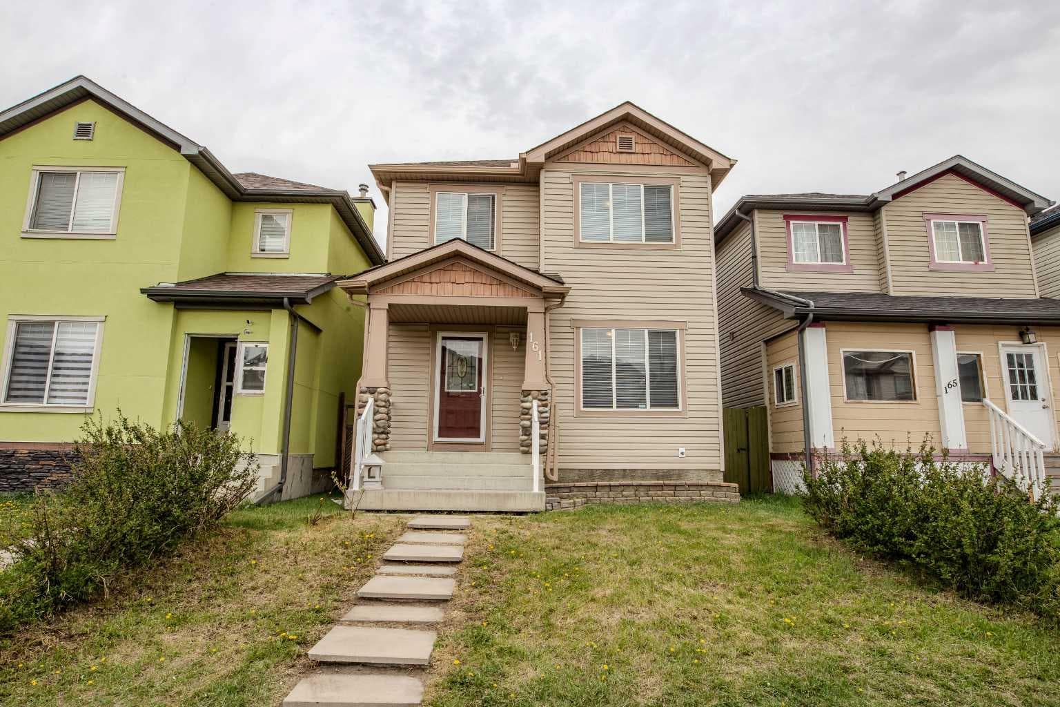 161 Saddlecrest Close NE