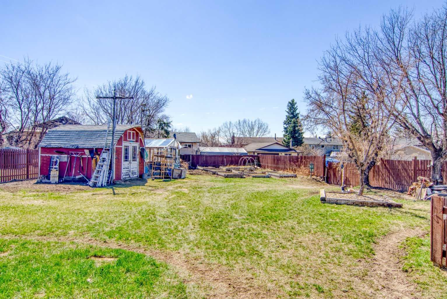 640 Mcculloch Crescent 