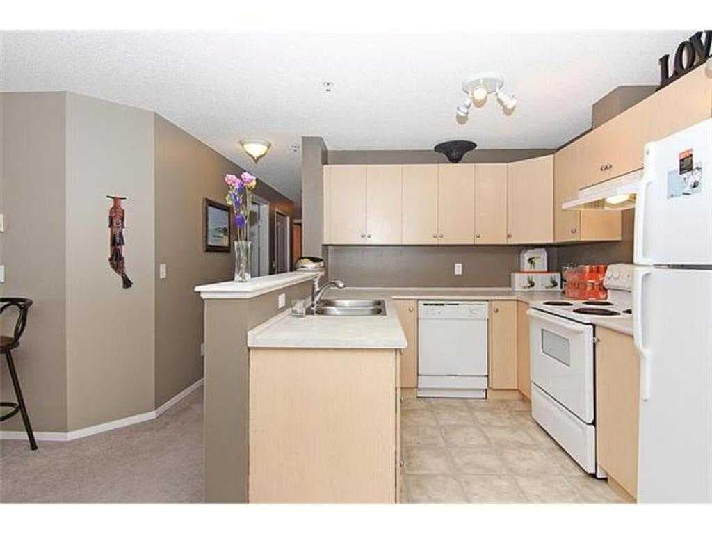 2314, 10 Prestwick Bay SE