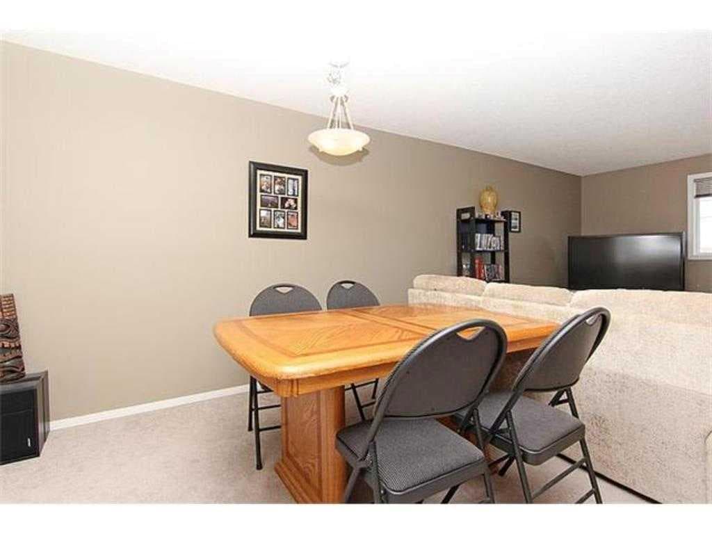 2314, 10 Prestwick Bay SE