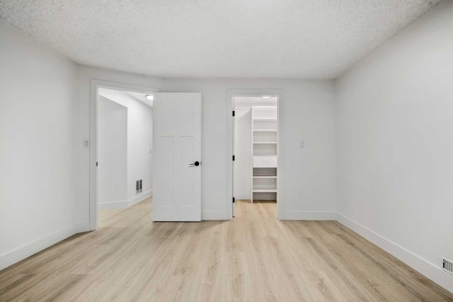 235 Lake Rosen Crescent SE