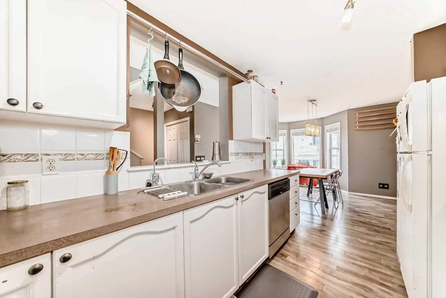112 Country Village Cape NE