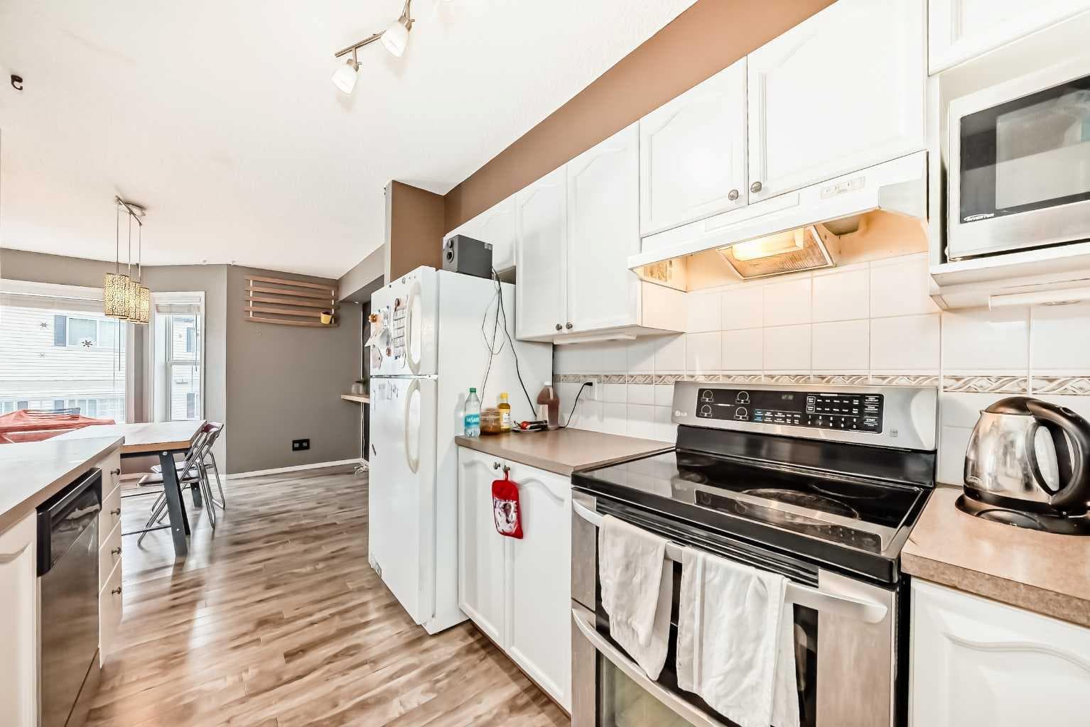 112 Country Village Cape NE