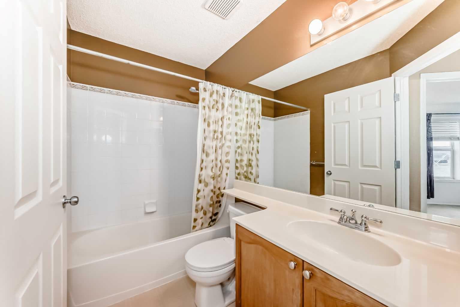 112 Country Village Cape NE