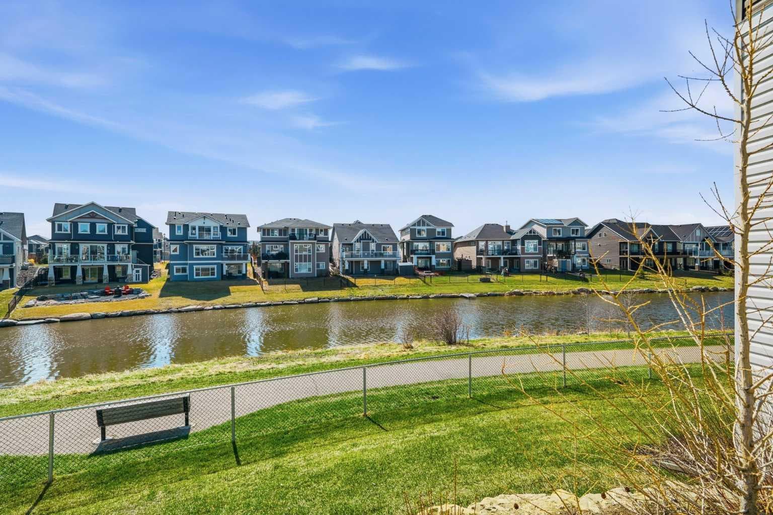 362 Canals Crossing SW