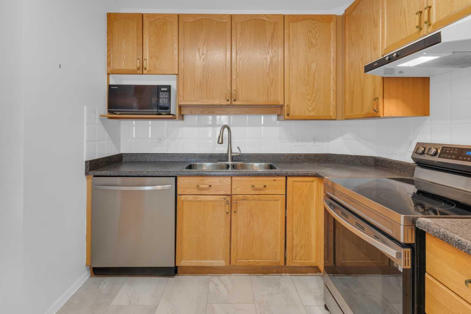 3115, 3115 Sienna Park Green SW