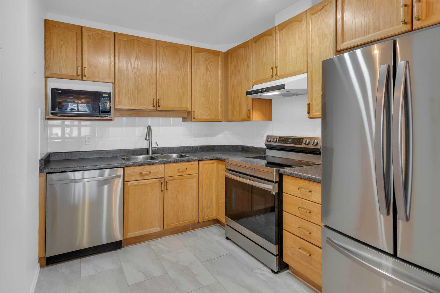 3115, 3115 Sienna Park Green SW