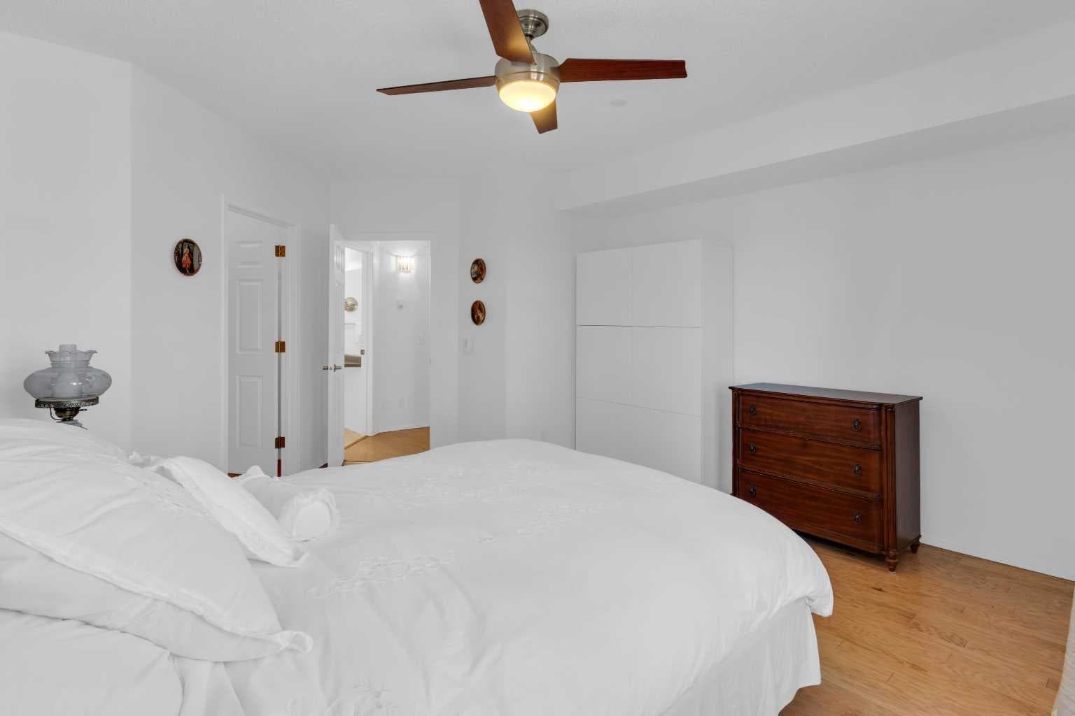 3115, 3115 Sienna Park Green SW