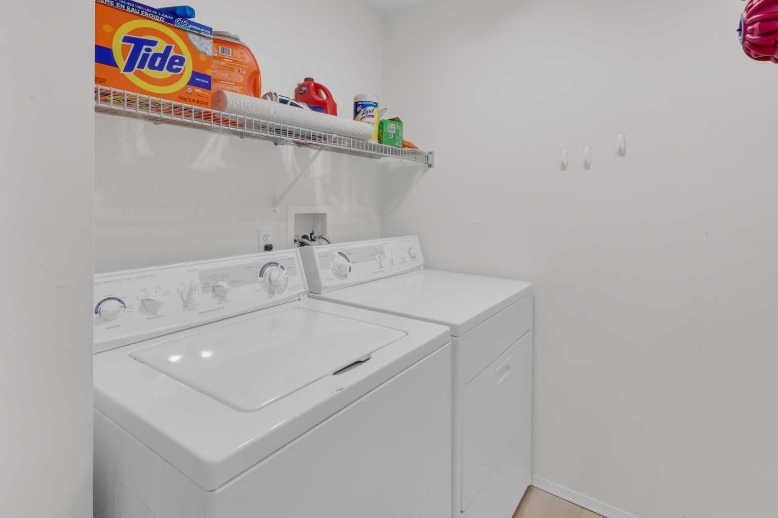 3115, 3115 Sienna Park Green SW