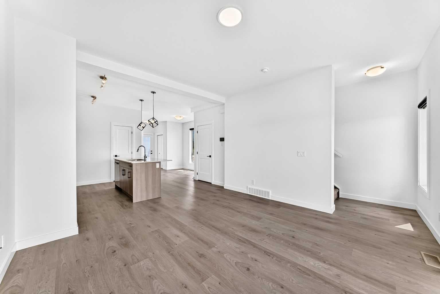 3101, 55 Lucas Way NW