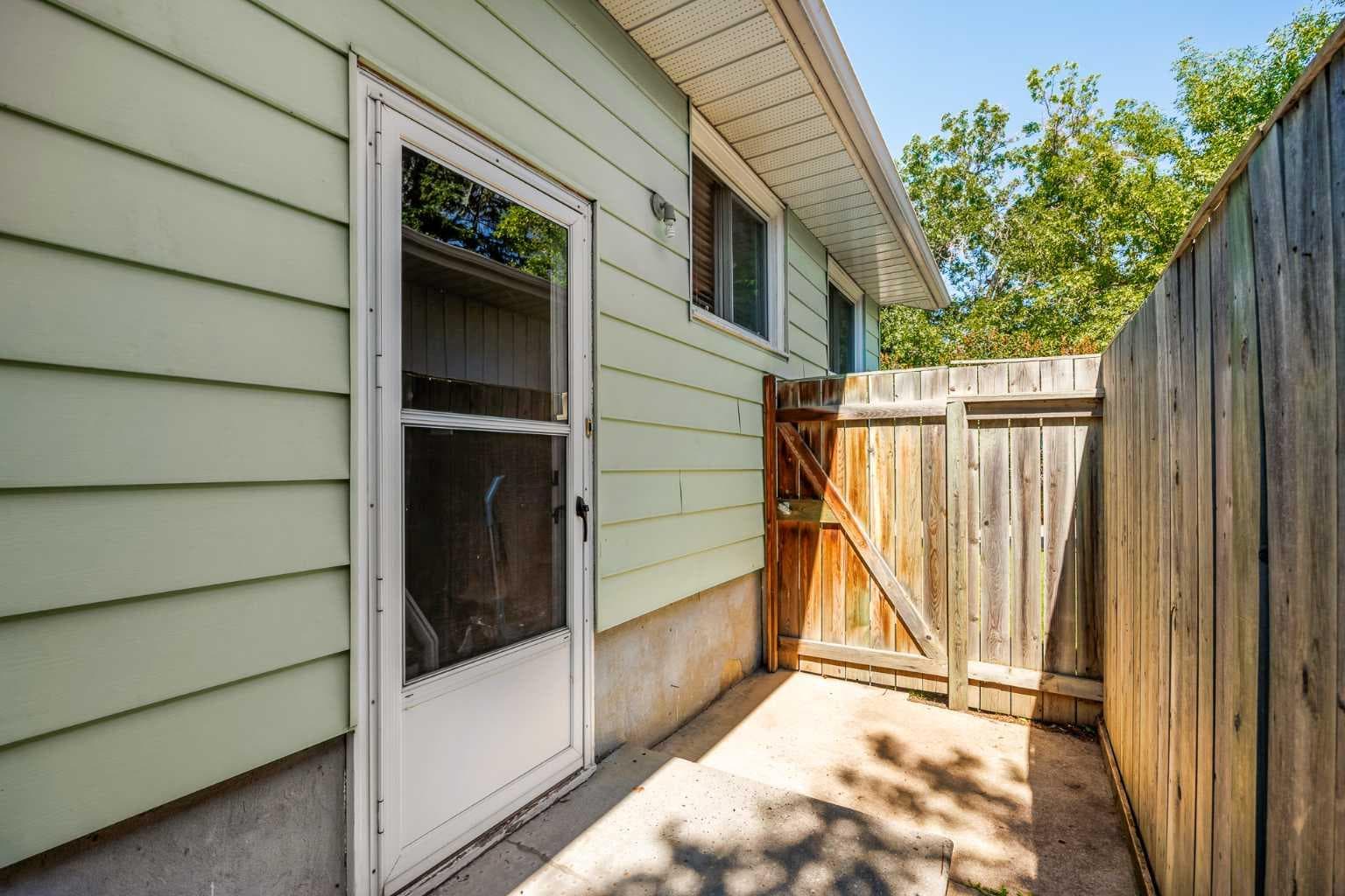 5 Fraser Road SE