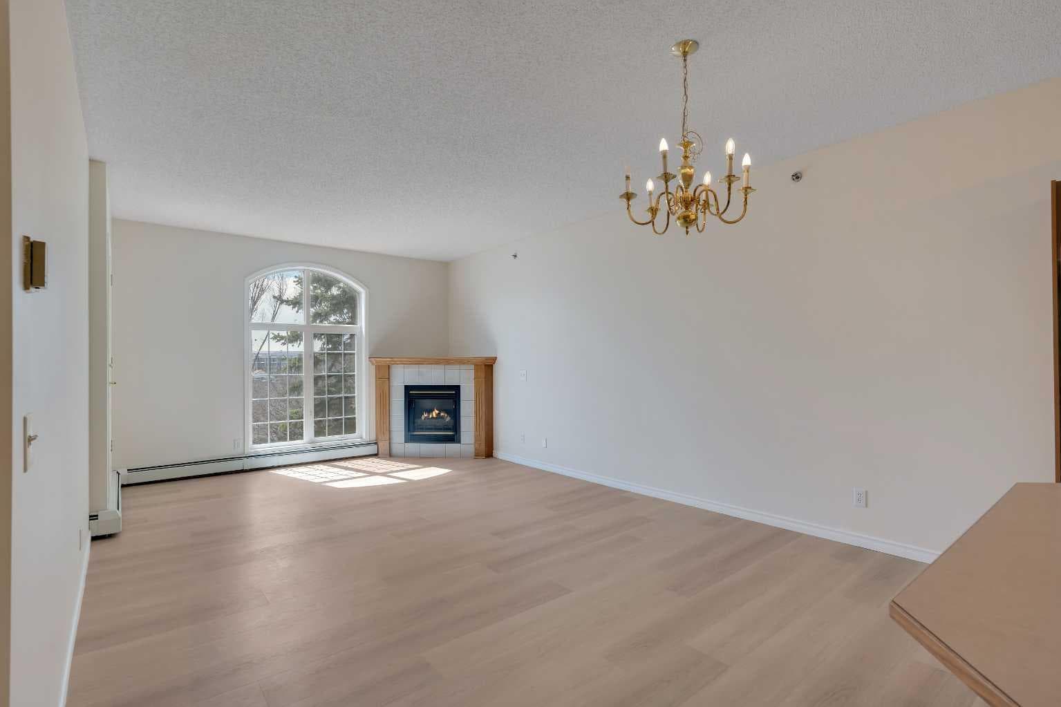 203, 4835 Dalhousie Drive NW