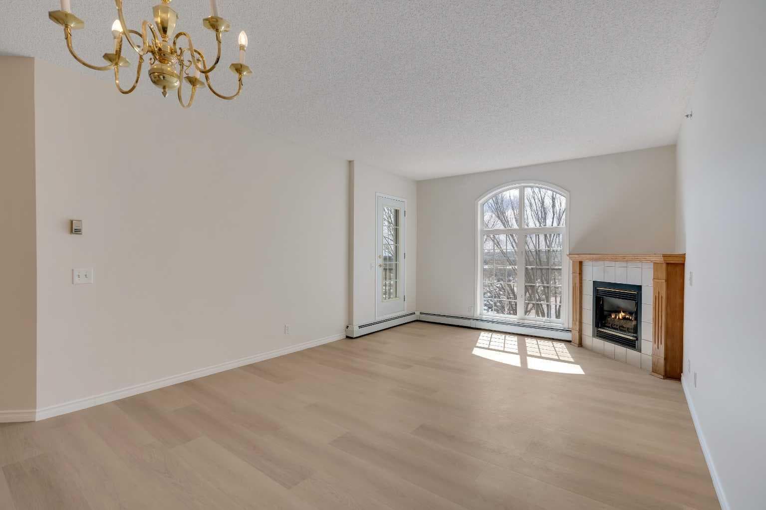 203, 4835 Dalhousie Drive NW