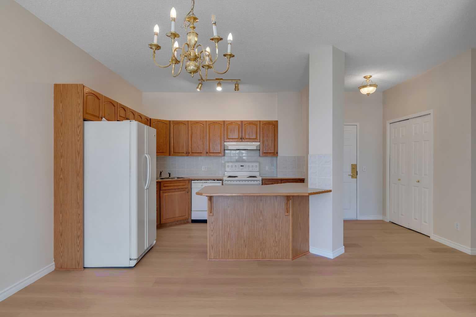 203, 4835 Dalhousie Drive NW