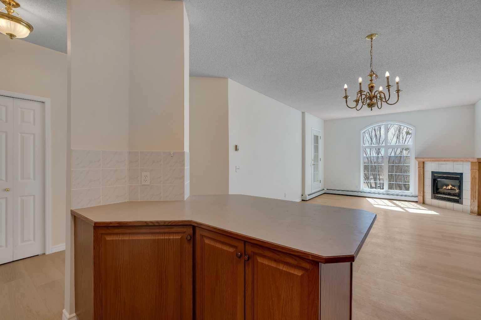 203, 4835 Dalhousie Drive NW