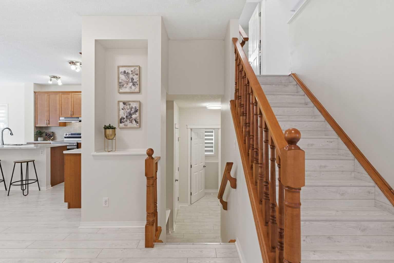 124 Kincora Glen Road NW