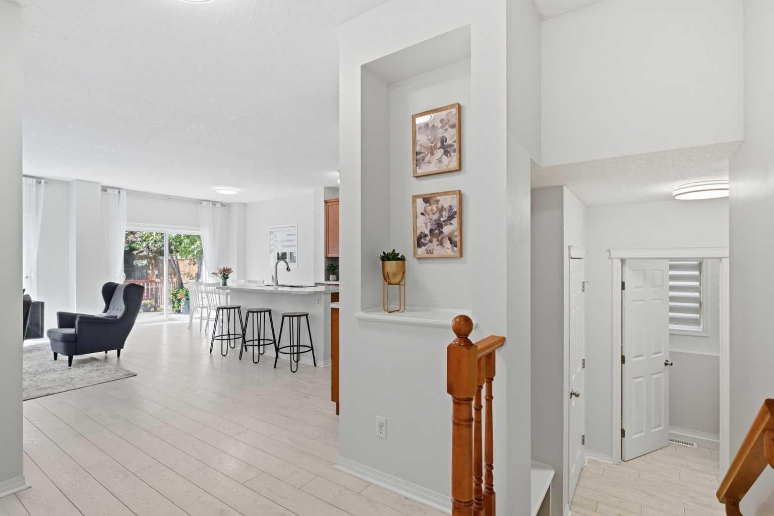 124 Kincora Glen Road NW