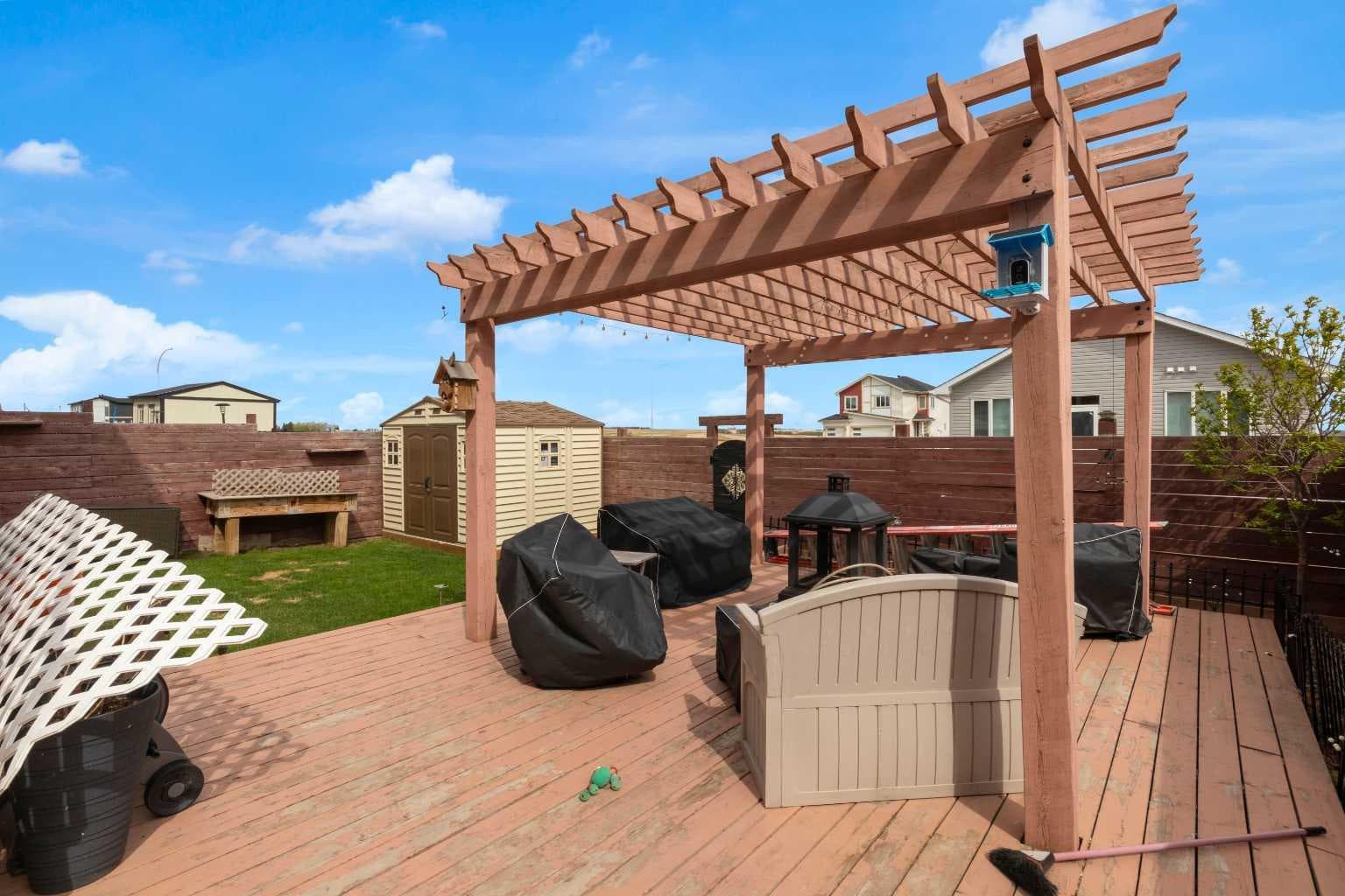 1112 Iron Landing Way 