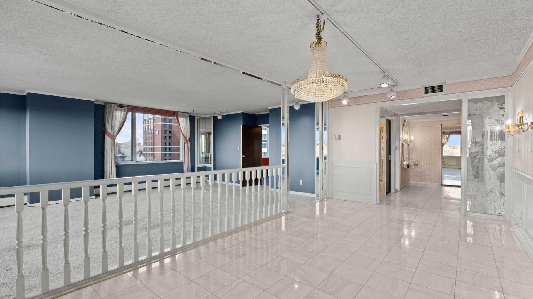 1002A, 500 Eau Claire Avenue SW