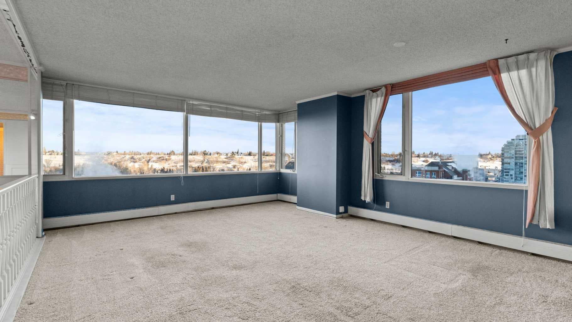 1002A, 500 Eau Claire Avenue SW