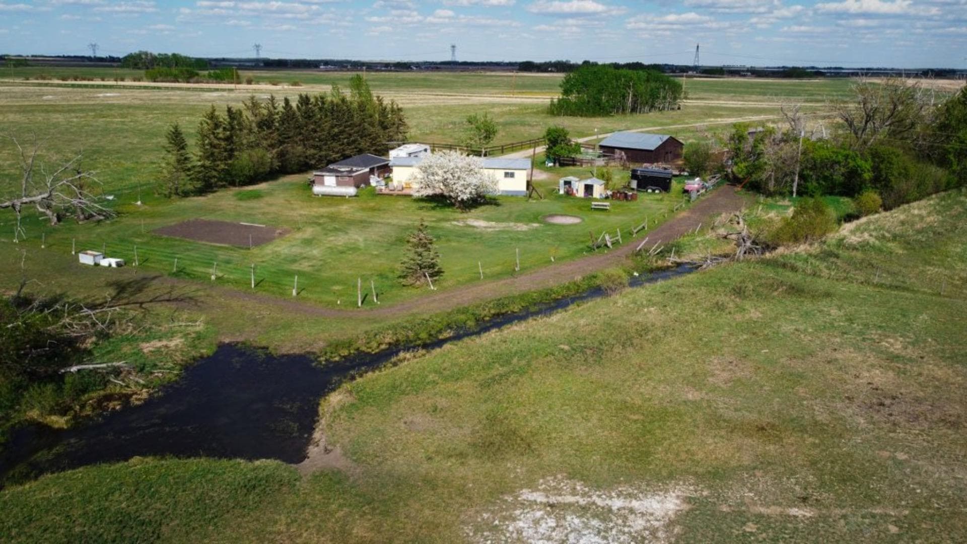 240141 Range Road 274  