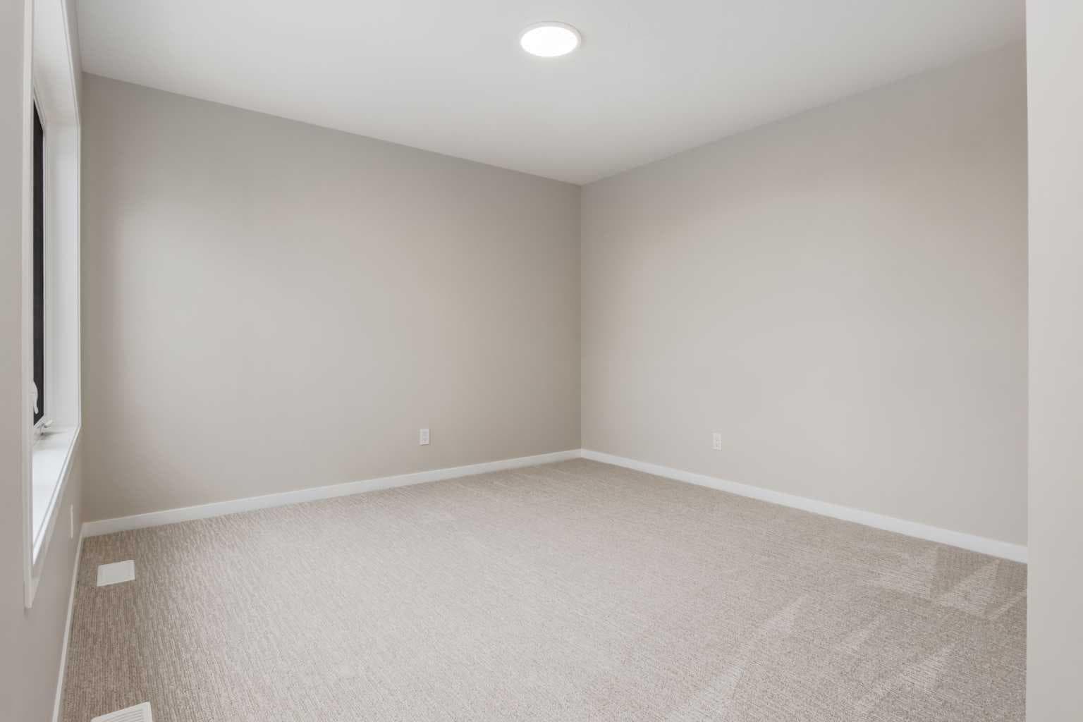 26 Alpine Gardens SW