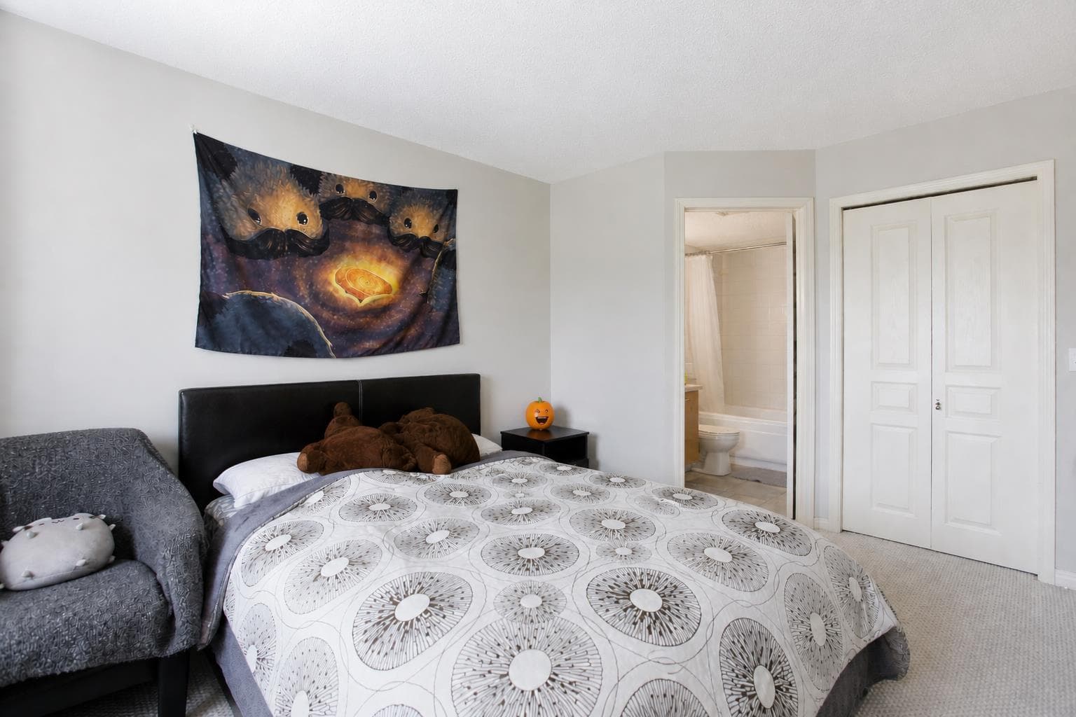 216, 5115 Richard Road SW