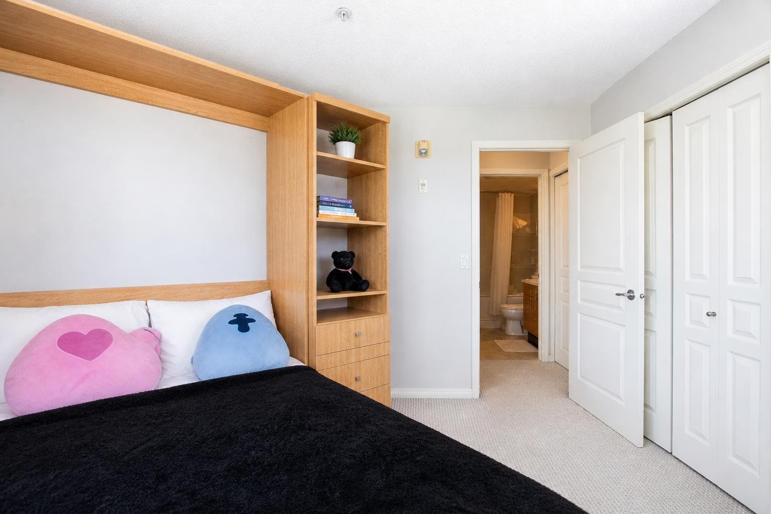 216, 5115 Richard Road SW