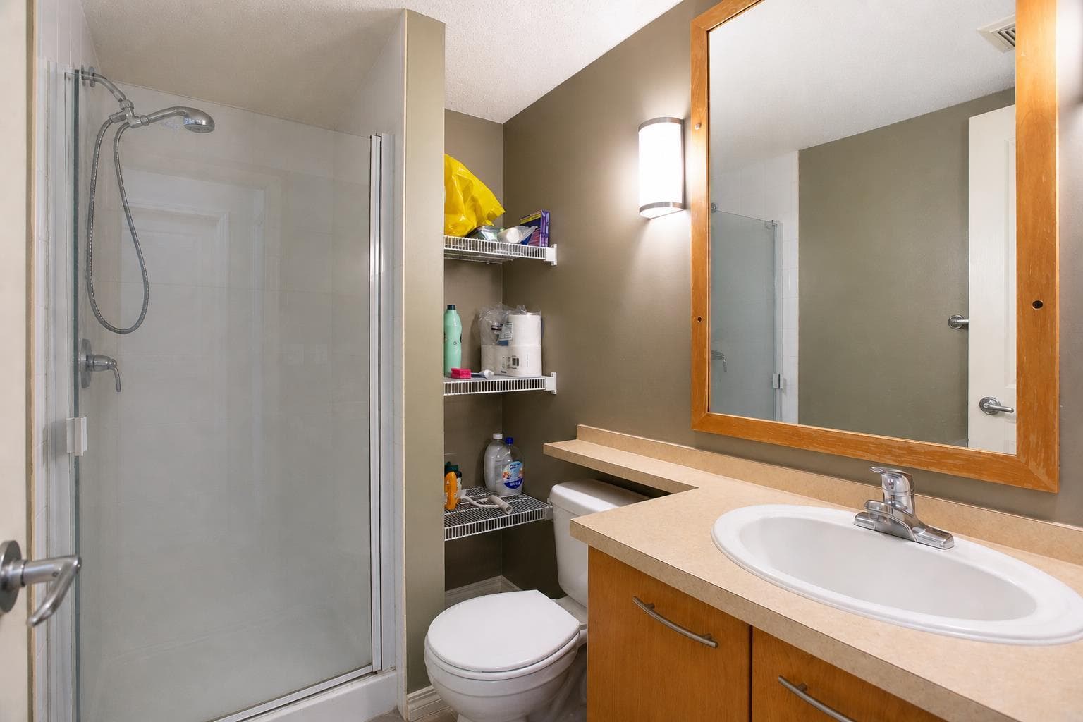 216, 5115 Richard Road SW