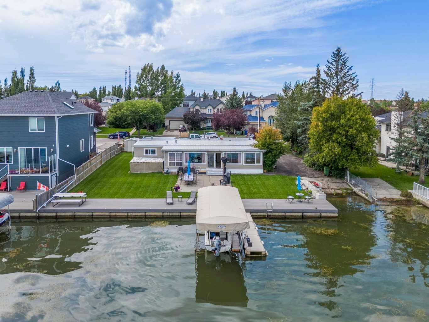 828 West Chestermere  