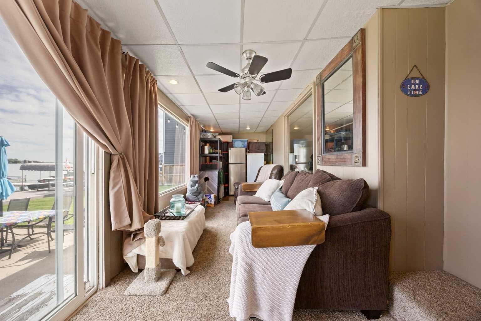 828 West Chestermere  