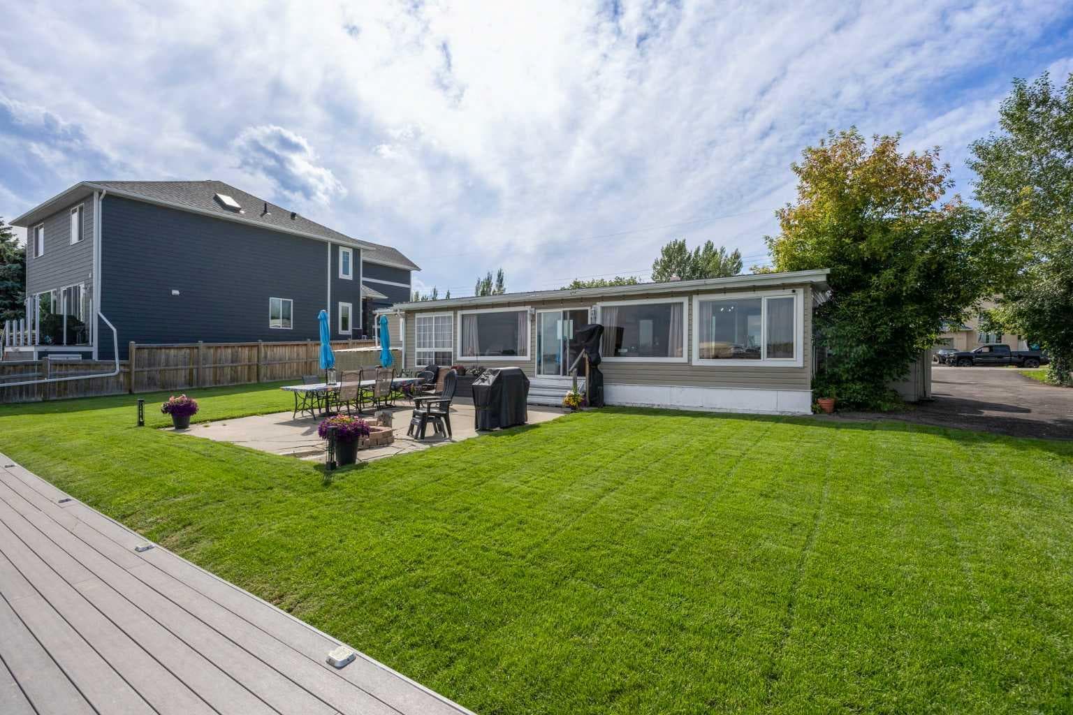 828 West Chestermere  