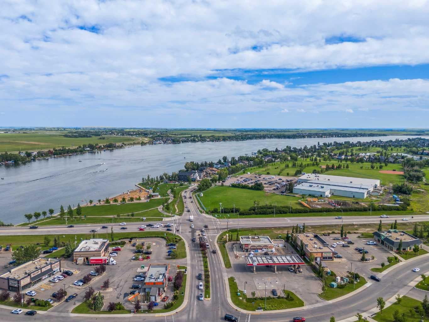 828 West Chestermere  