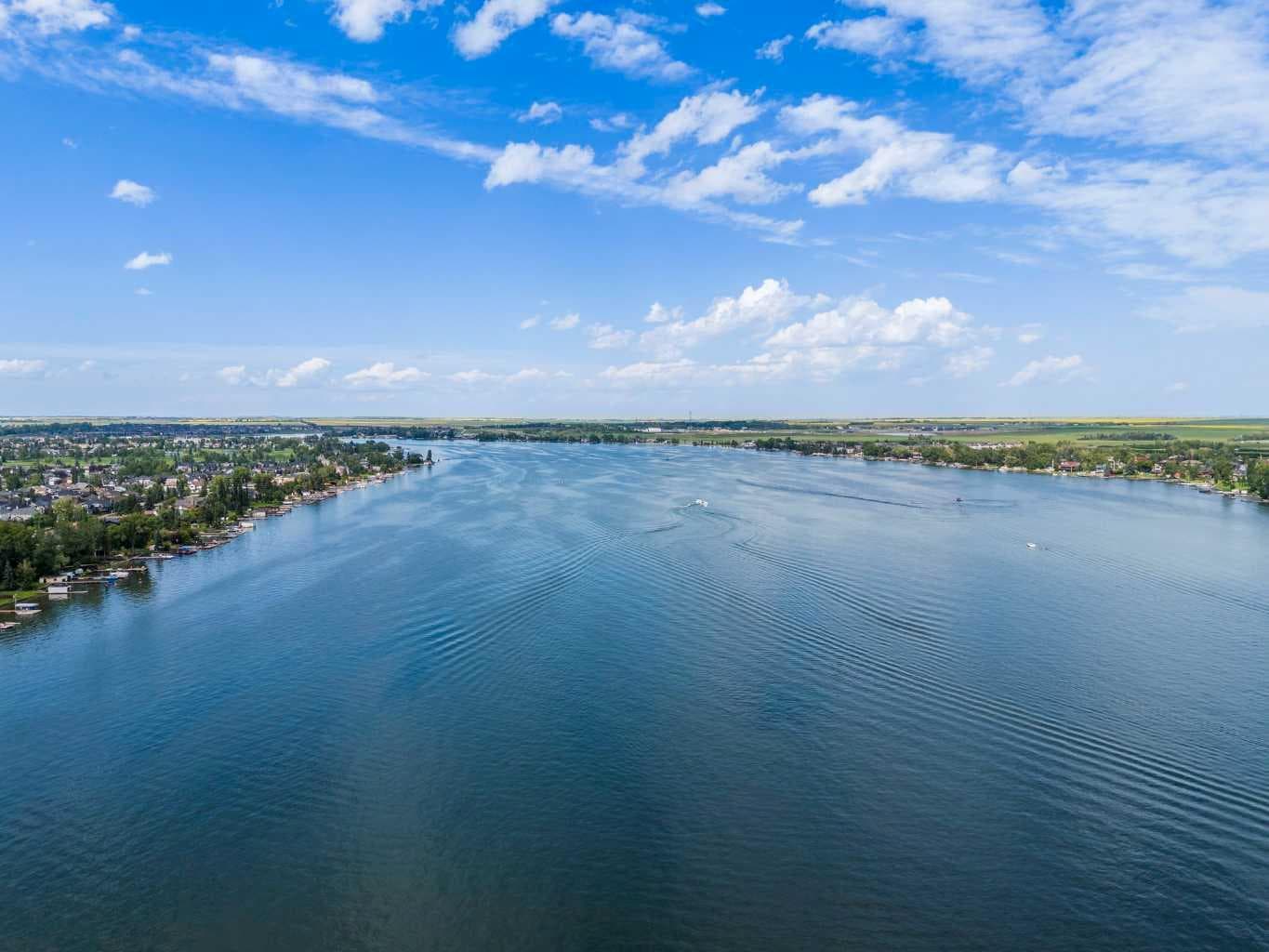 828 West Chestermere  