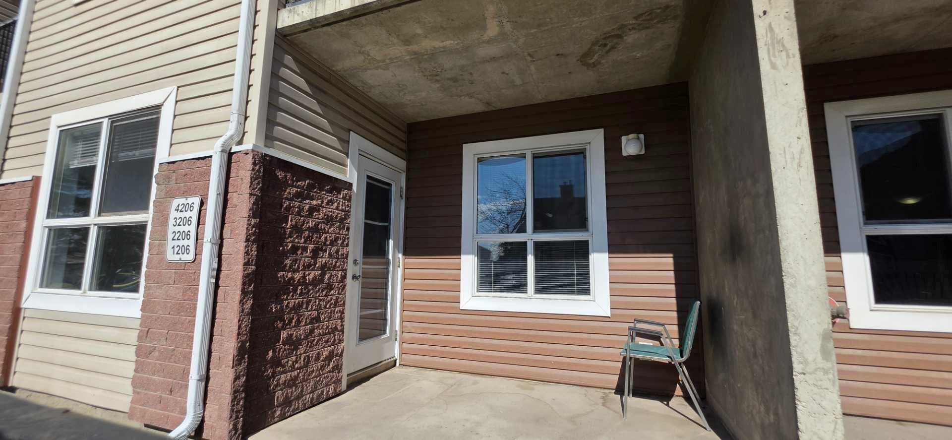 1206, 73 Erin Woods Court SE