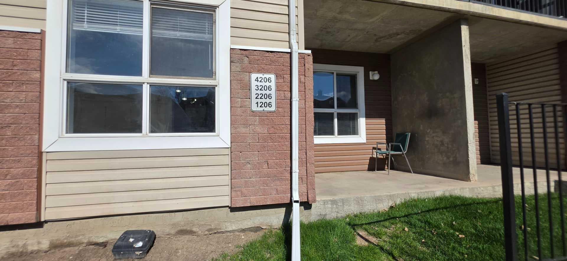 1206, 73 Erin Woods Court SE