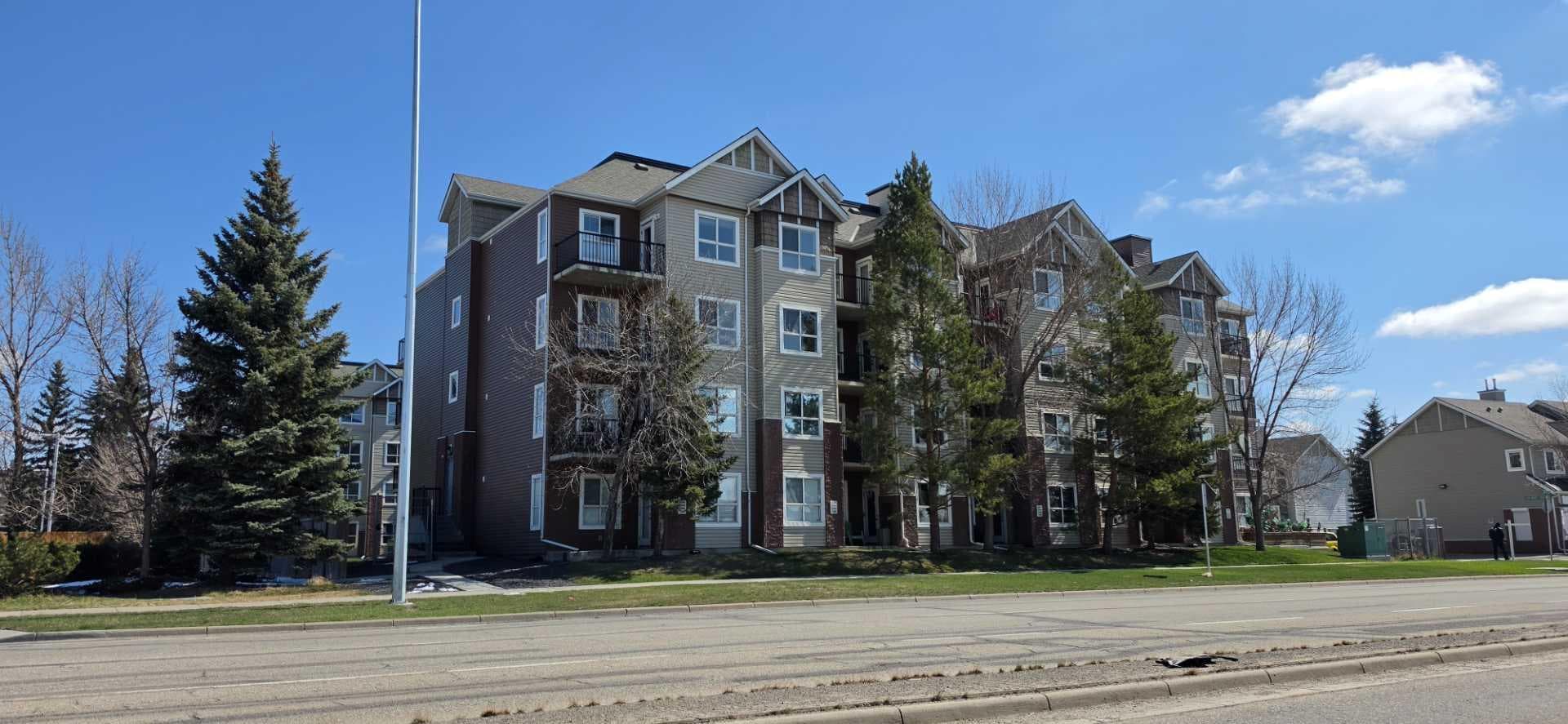 1206, 73 Erin Woods Court SE