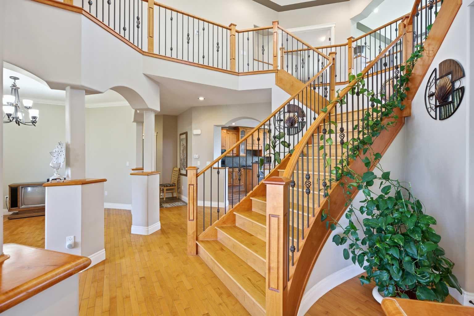 280135 Township Road 242  SE