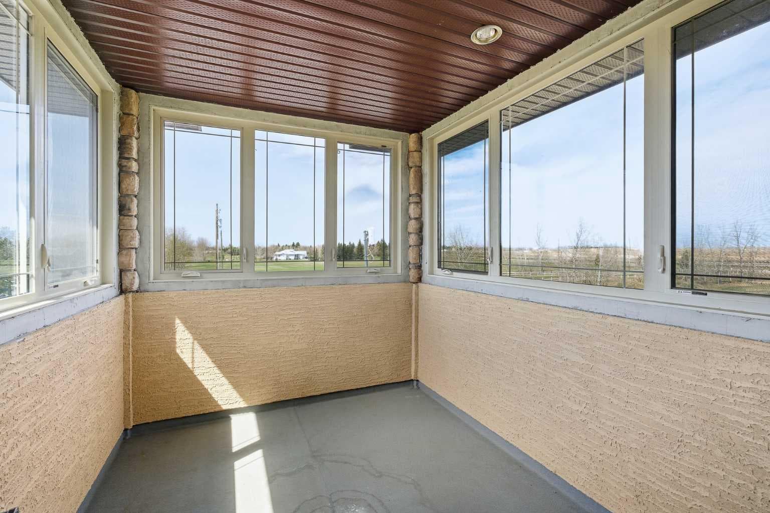280135 Township Road 242  SE