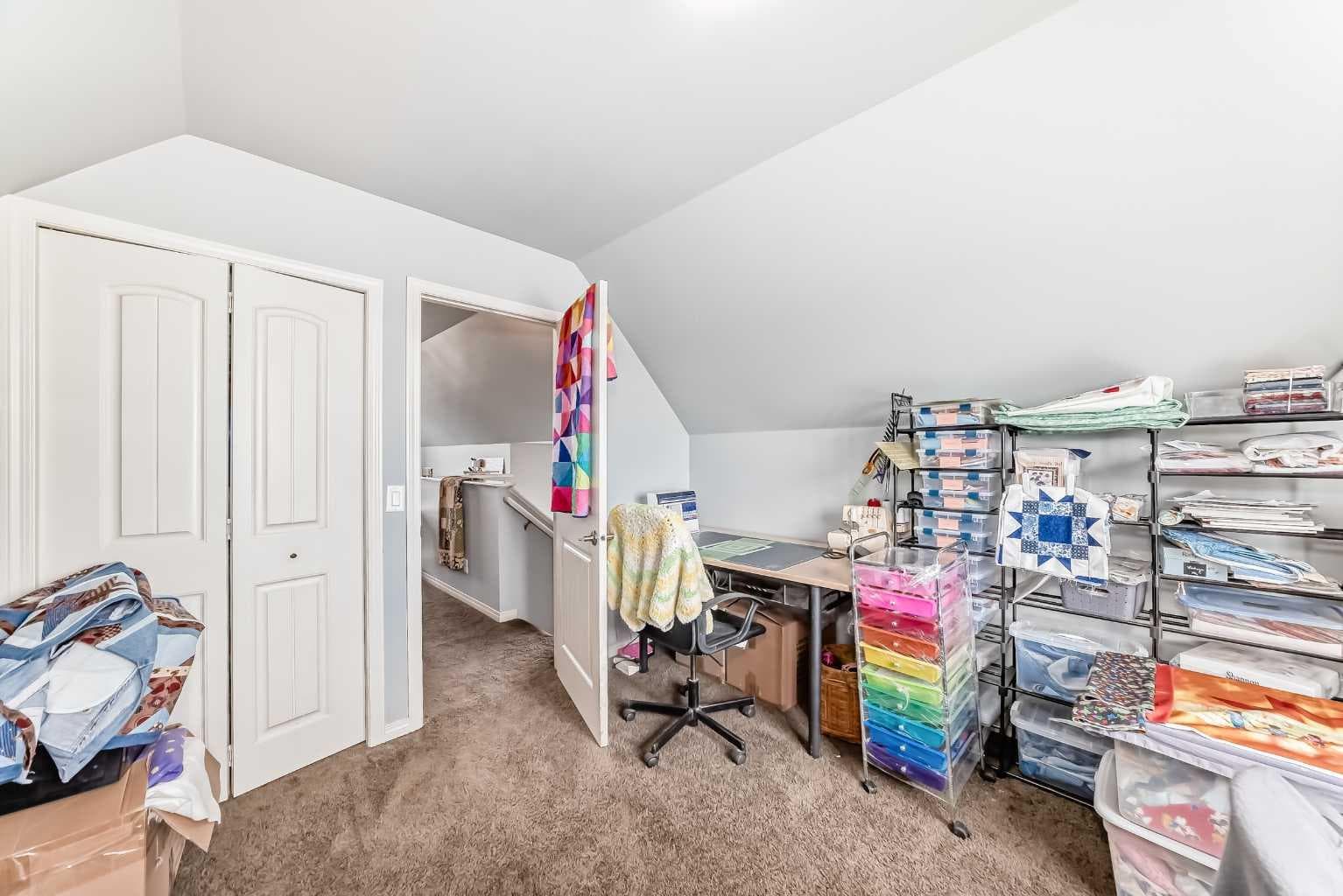 404 Redstone Grove NE