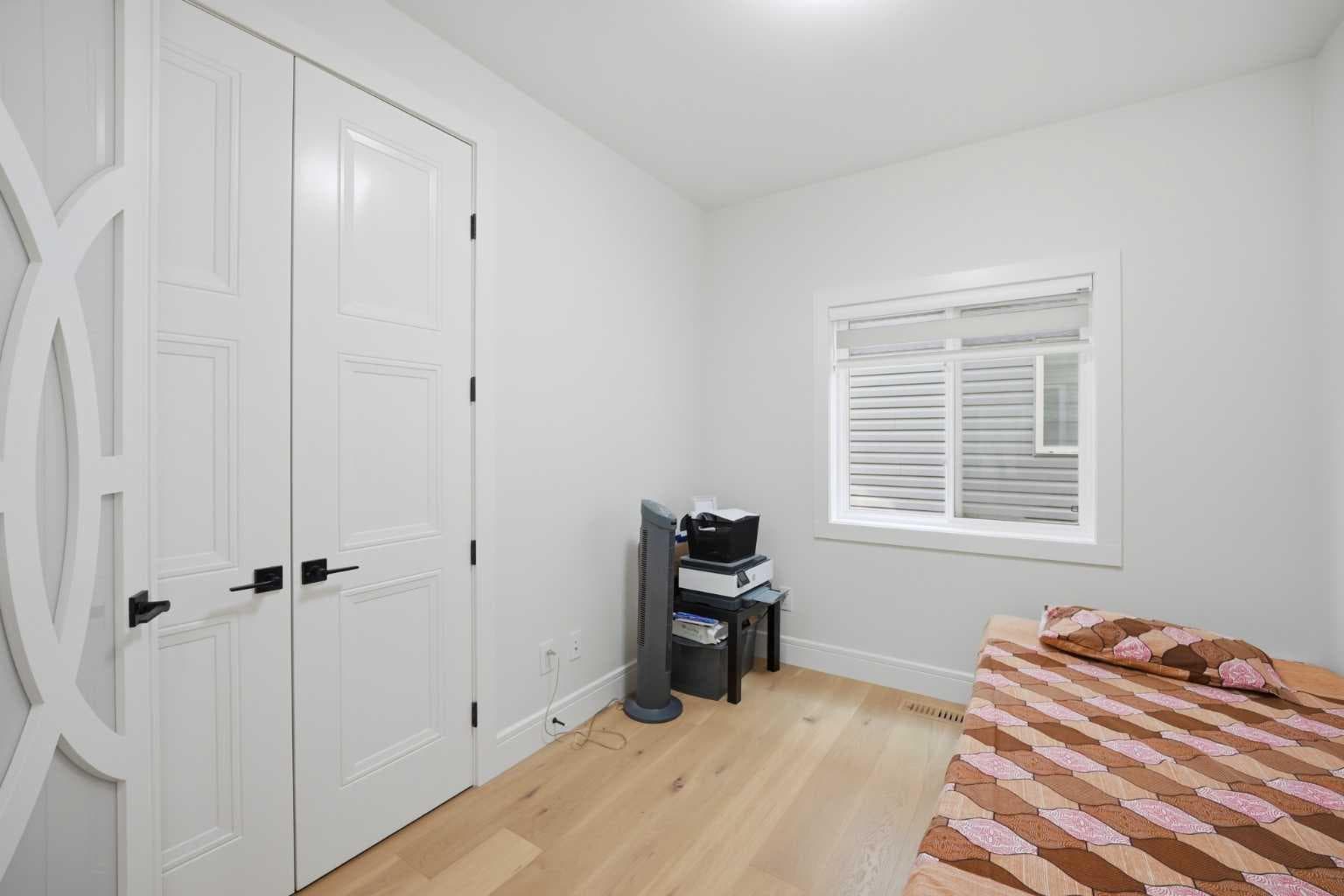 15 Saddlecrest Link NE
