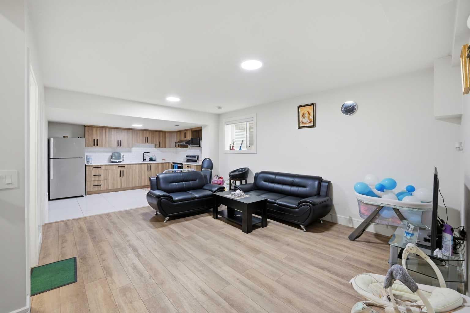 15 Saddlecrest Link NE